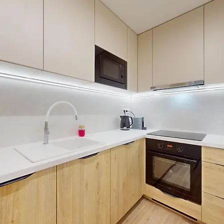 Downtown W King Size Bed And Ac